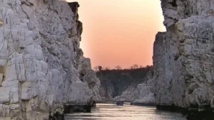 नर्मदाष्टकम् NARMADASTKAM - HINDI ENGLISH LYRICS